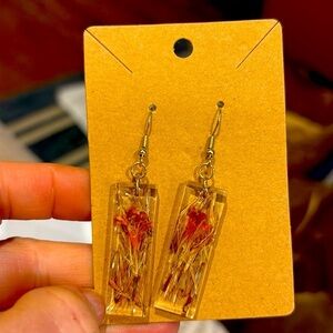 NEW Flower Resin Dangle gold dangle earrings